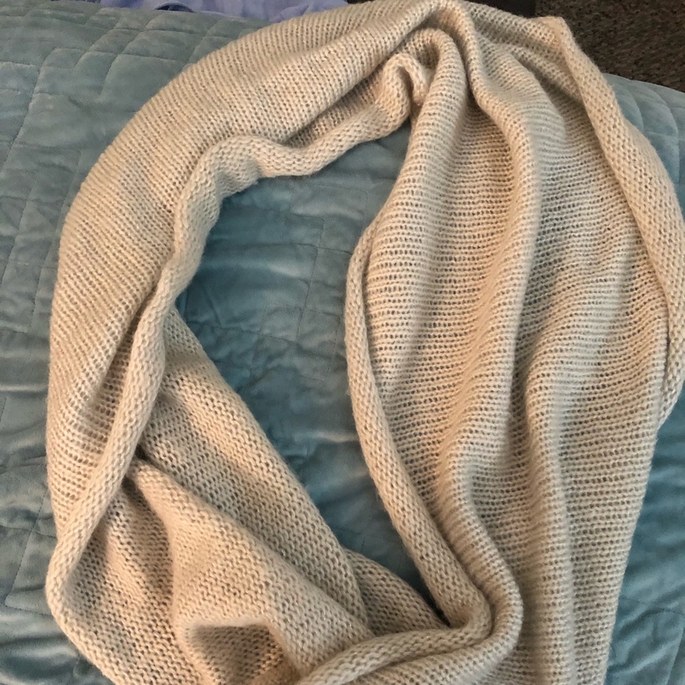 Sparkly cream wraparound scarf